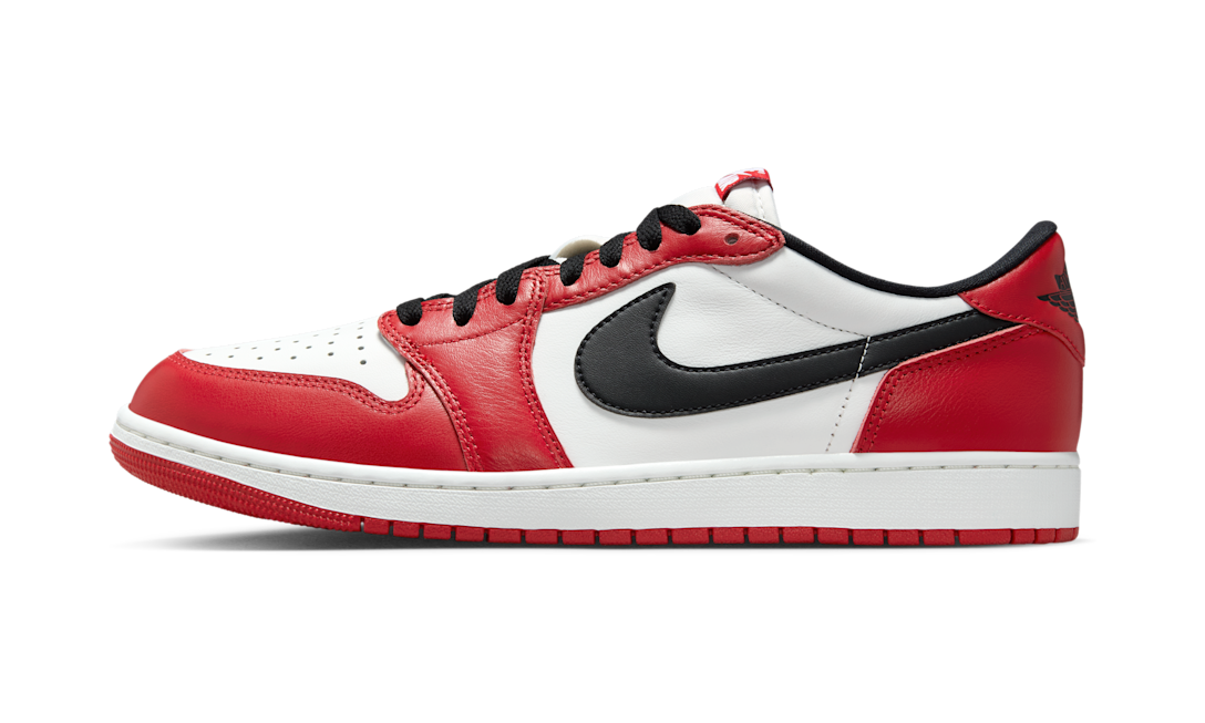 Air Jordan 1 Retro Low OG Chicago (2025) (HQ6998-600) – Seitenansicht außen | Rarus