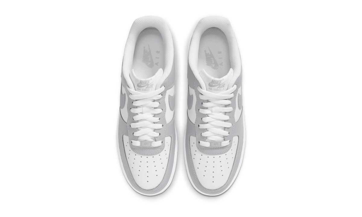 Nike Air Force 1 Low '07 Light Smoke Grey White (FD9763-101) – Draufsicht | Rarus