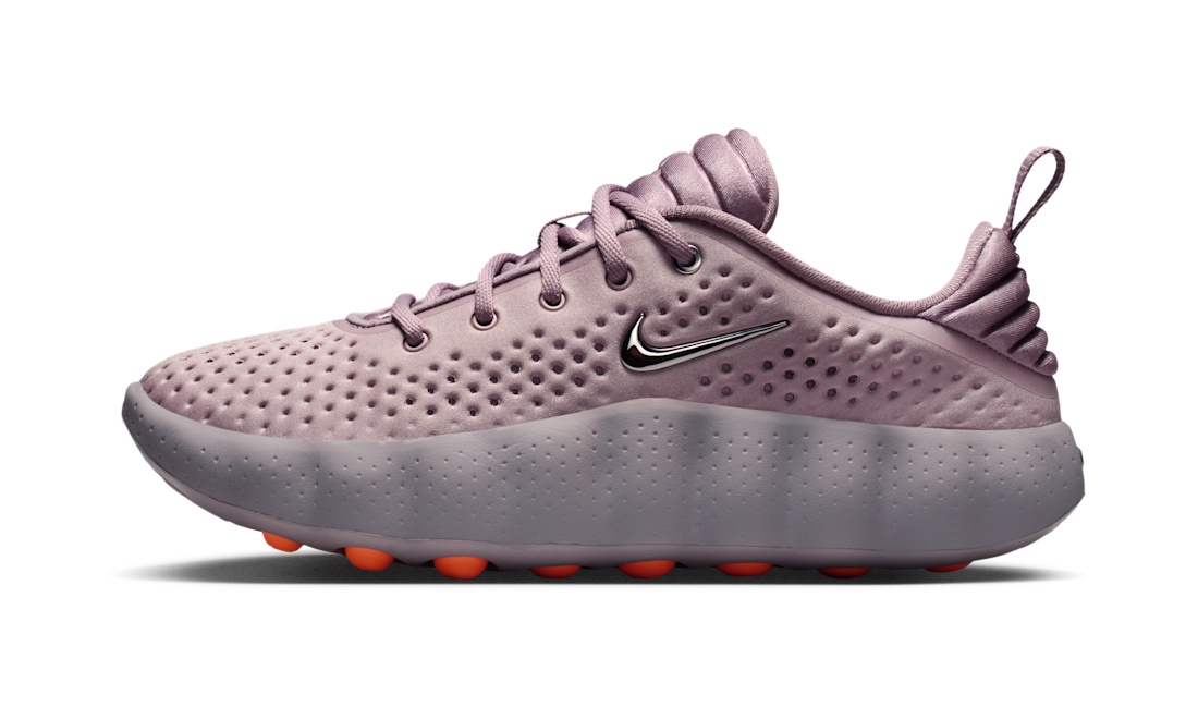 Nike Mind 002 Light Violet Ore (HQ4310-200) – Seitenansicht außen | Rarus