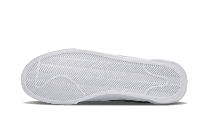Nike Blazer Low Sacai White Patent - DM6443-100
