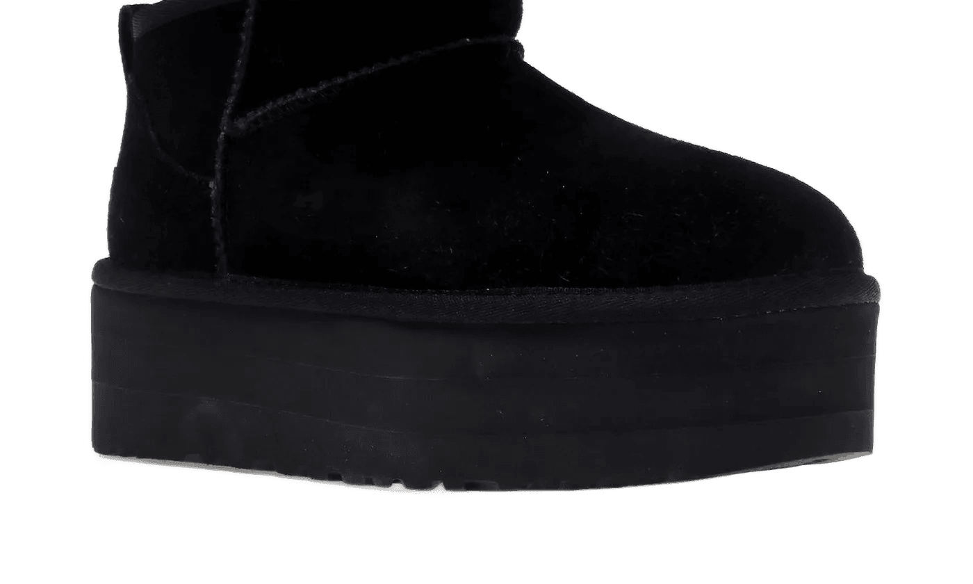 UGG Classic Ultra Mini Platform Boot Black - 1135092-BLK
