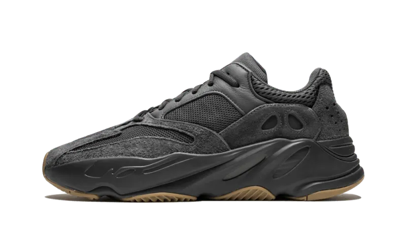 Yeezy 700 Utility Black - FV5304