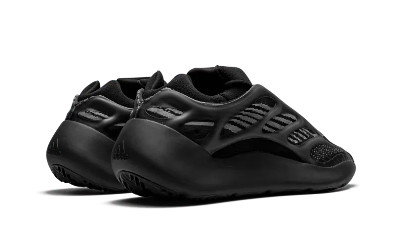 Yeezy 700 V3 Alvah - H67799
