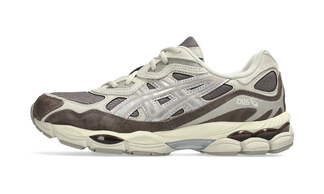 ASICS Gel-NYC Cocoa Powder Pure Silver (1203A739-200) – Seitenansicht außen | Rarus