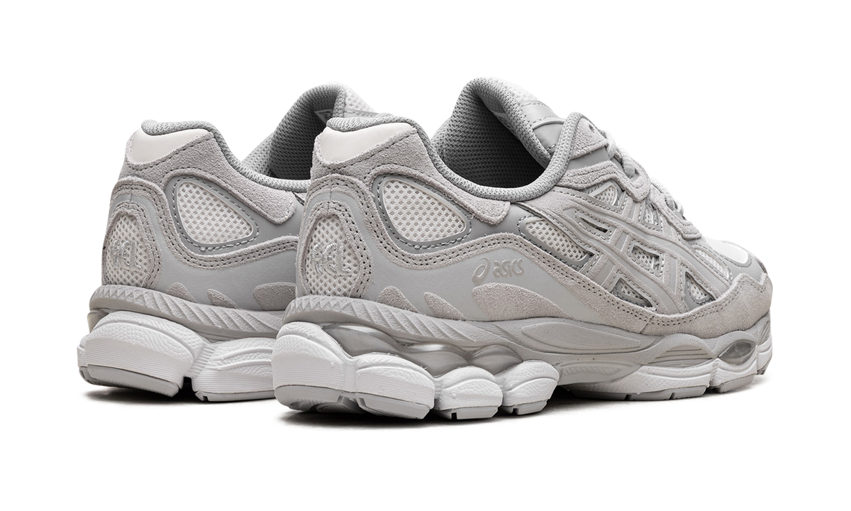 ASICS Gel-NYC Cream Cloud Grey (1203A663-101) – Rückansicht | Rarus