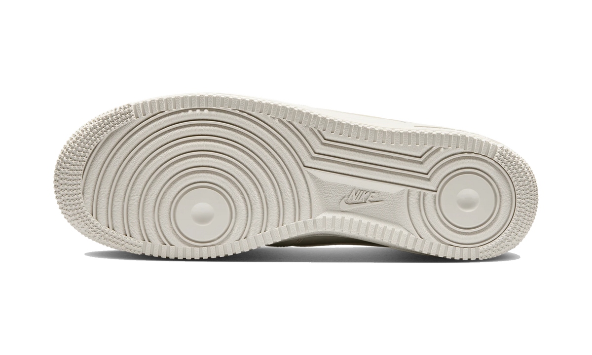 Nike Air Force 1 Low '07 Light Bone (IH1698-003) – Sohle | Rarus
