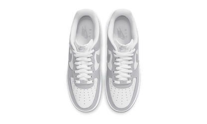 Nike Air Force 1 Low '07 Light Smoke Grey White (FD9763-101) – Draufsicht | Rarus