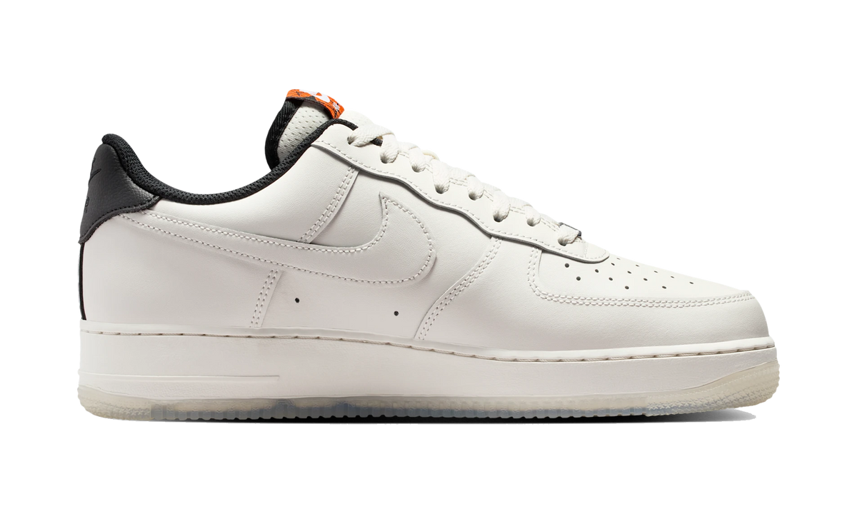Nike Air Force 1 Low '07 NBA Phantom (IQ0293-030) – Seitenansicht außen | Rarus