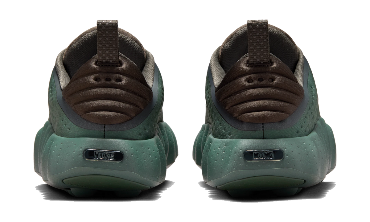 Nike Mind 002 Camo Green (HQ4308-300) – Rückansicht | Rarus