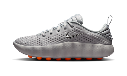 Nike Mind 002 Light Smoke Grey (HQ4310-003) – Seitenansicht außen | Rarus