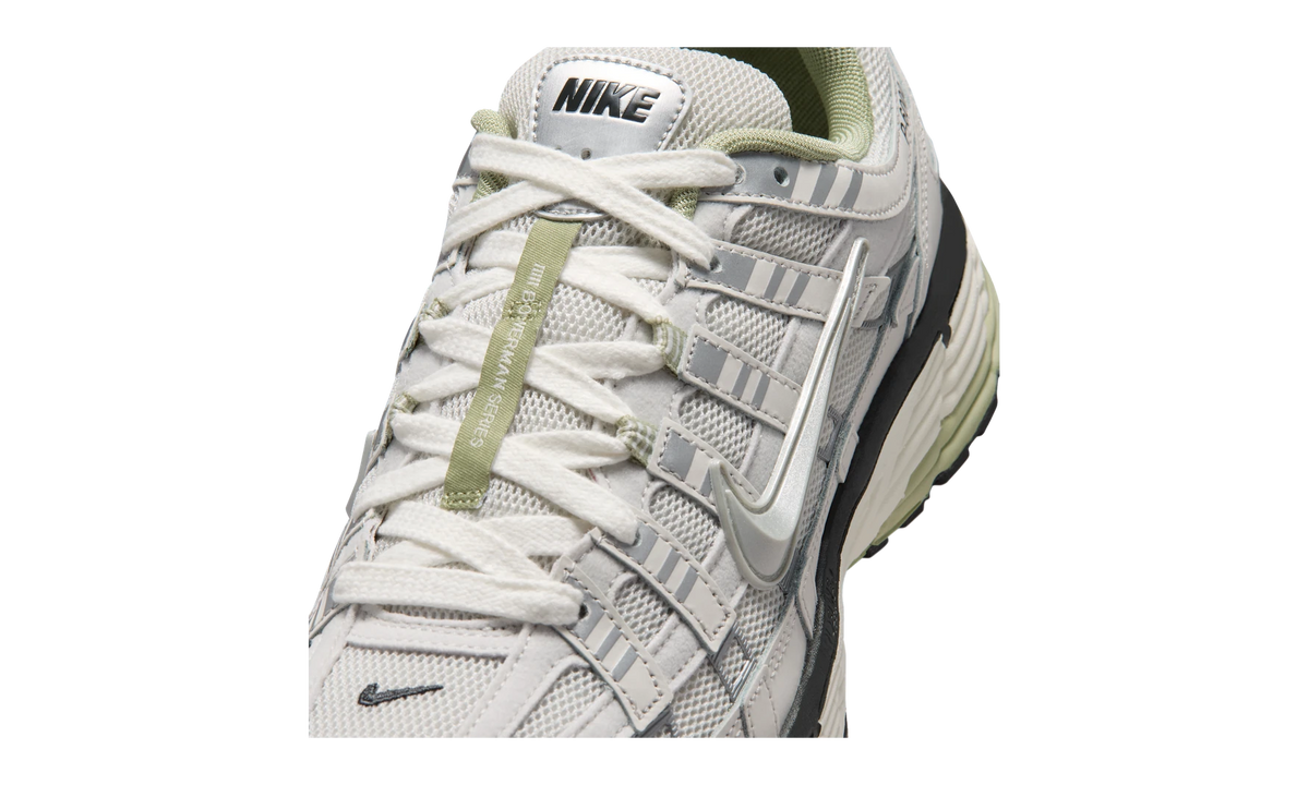Nike P-6000 Platinum Tint Sail Anthracite (IV5761-094) – Detailansicht | Rarus