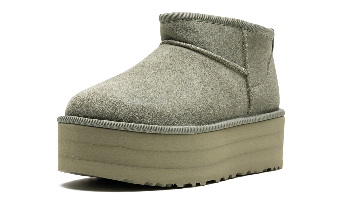 UGG Classic Ultra Mini Platform Boot Shaded Clover (1135092-SDC) – Vorderansicht | Rarus