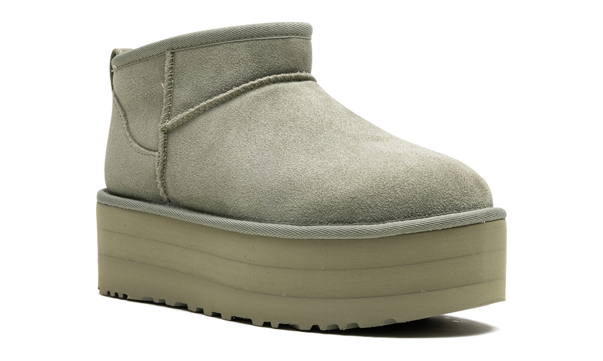 UGG Classic Ultra Mini Platform Boot Shaded Clover (1135092-SDC) – Seitenansicht innen | Rarus