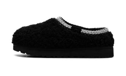 UGG Tasman Maxi Curly Slipper Black (1158356-BLK) – Seitenansicht außen | Rarus