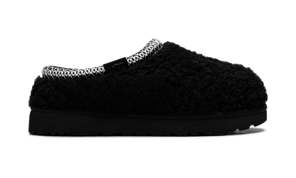 UGG Tasman Maxi Curly Slipper Black (1158356-BLK) – Seitenansicht außen | Rarus