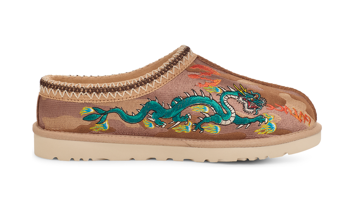 UGG Tasman Slipper Palace Chestnut Camo (1172070-CTCM) – Detailansicht | Rarus