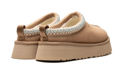 UGG Tazz II Slipper Sand (1122553-SAN/1174471-SAN) – Detailansicht | Rarus