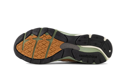 New Balance New Balance 990 V3 Made In USA Brown Olive - M990WG3