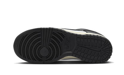 Nike Nike Dunk Low Vintage Panda - FQ8899-100