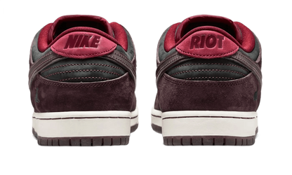 Nike SB Dunk Low Riot Skateshop - FZ1289-200